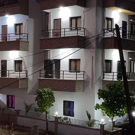 Hotel Residence Aicha Tambacounda Ngoại thất bức ảnh